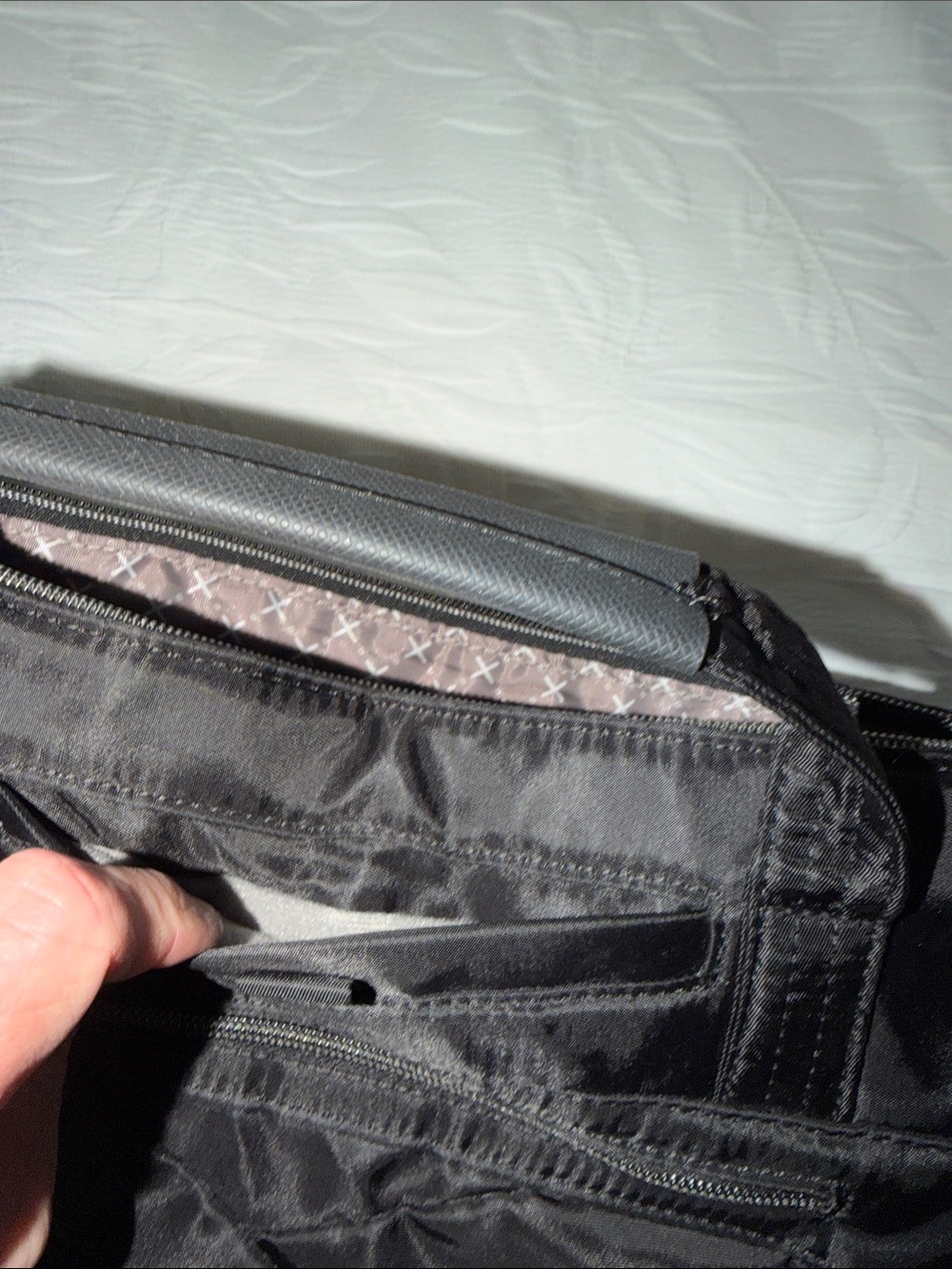 Luglife Courier Tote - Picture 9 of 12
